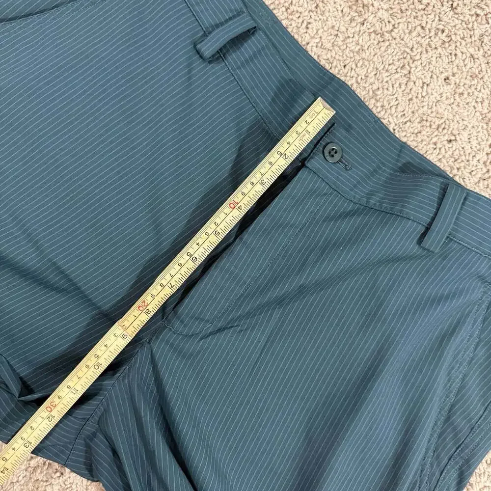 Nike Golf Dri-FIT Men’s 34 Blue Pinstripe Performance Golf Shorts Flat Front
